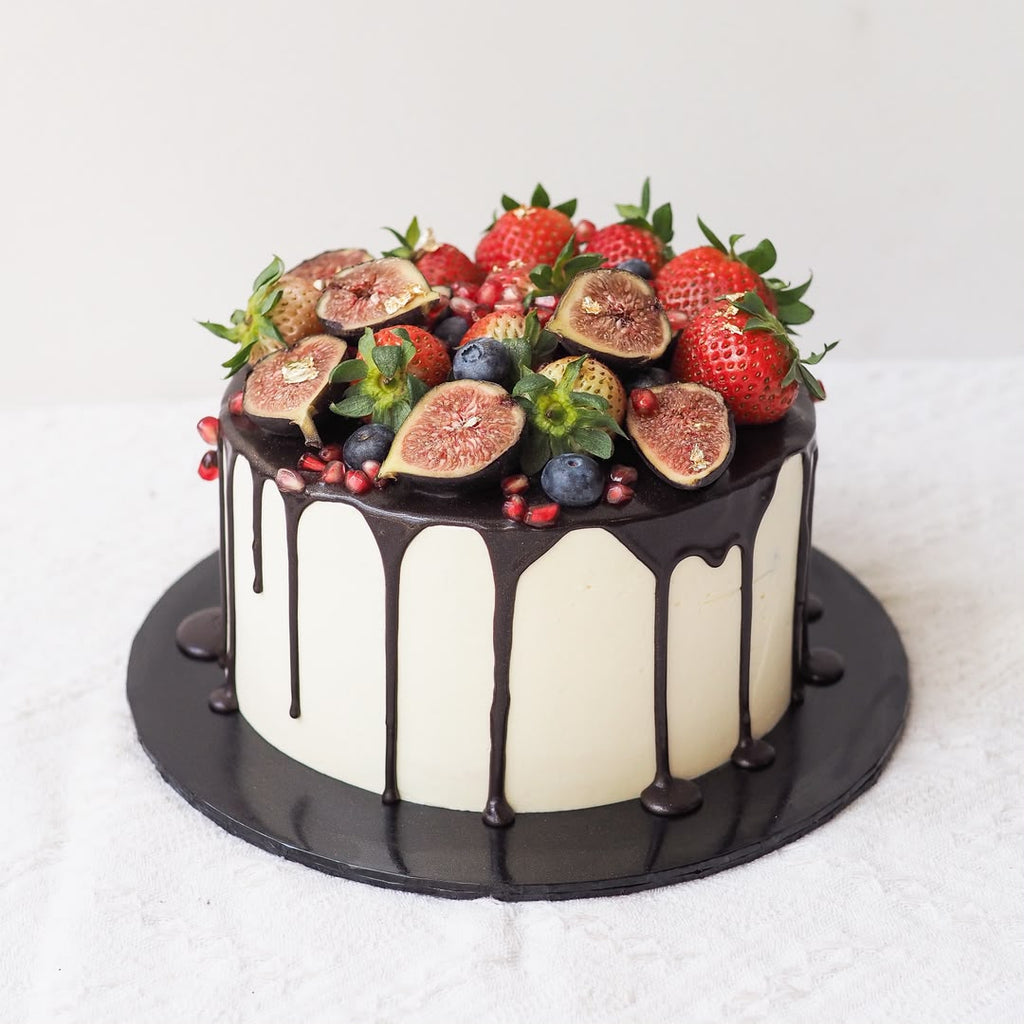 Berry Fig Drip Cake | Chocolate Drip Fresh Fruit Cake