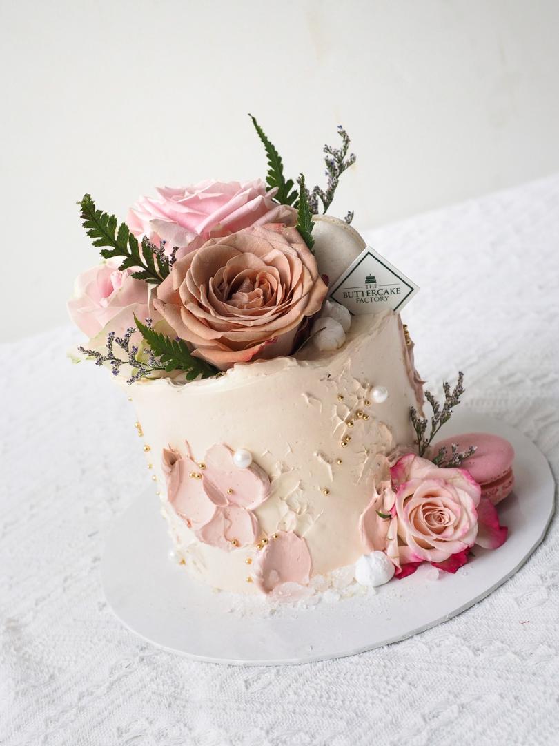 Darling Pink Garden Cake | Female Floral Birthday Cake