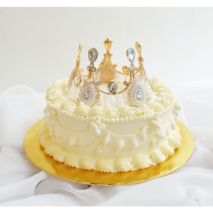 Vintage Crown Cake | Crown Birthday Cake