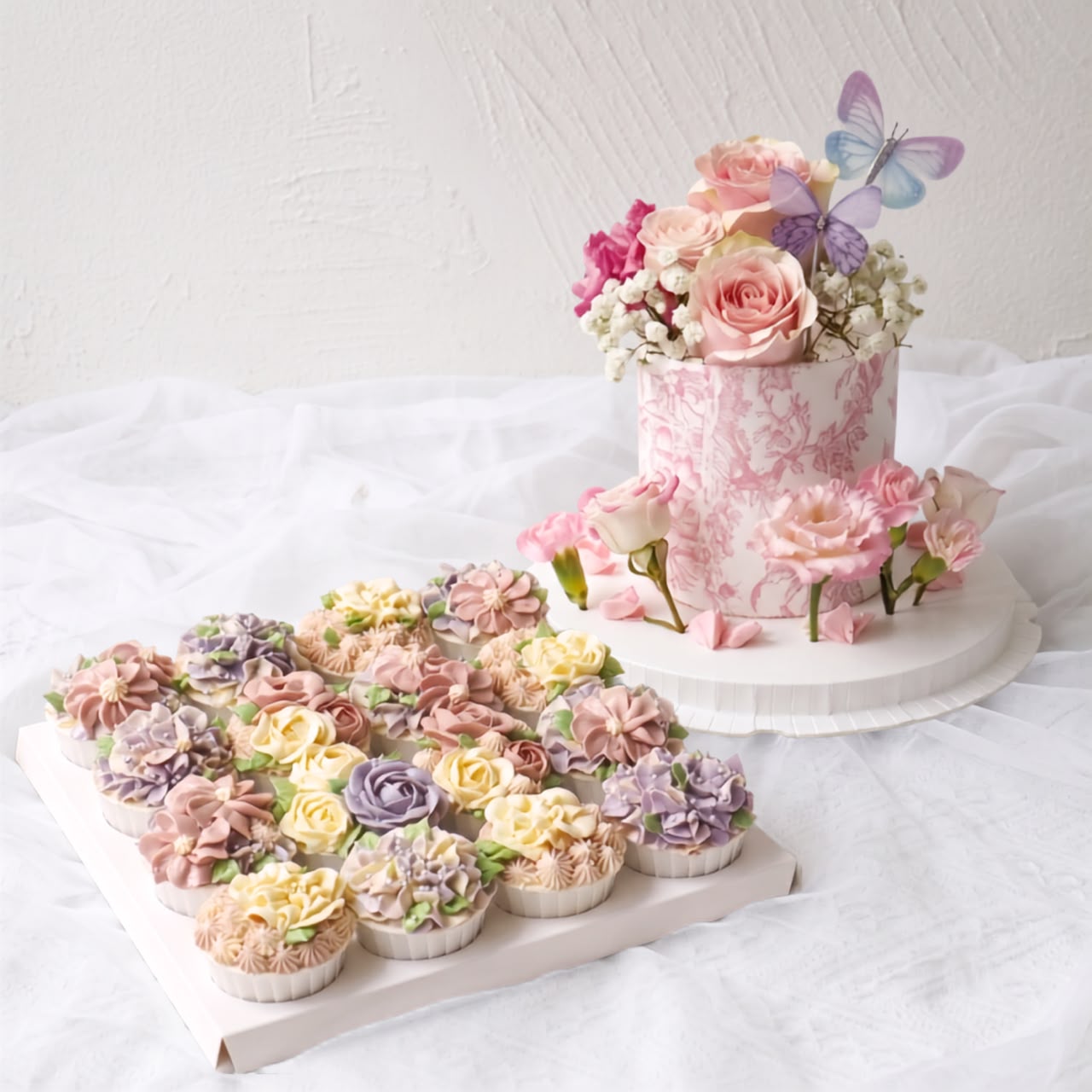 Blooming Garden Set | Floral Cake & Cupcake Set