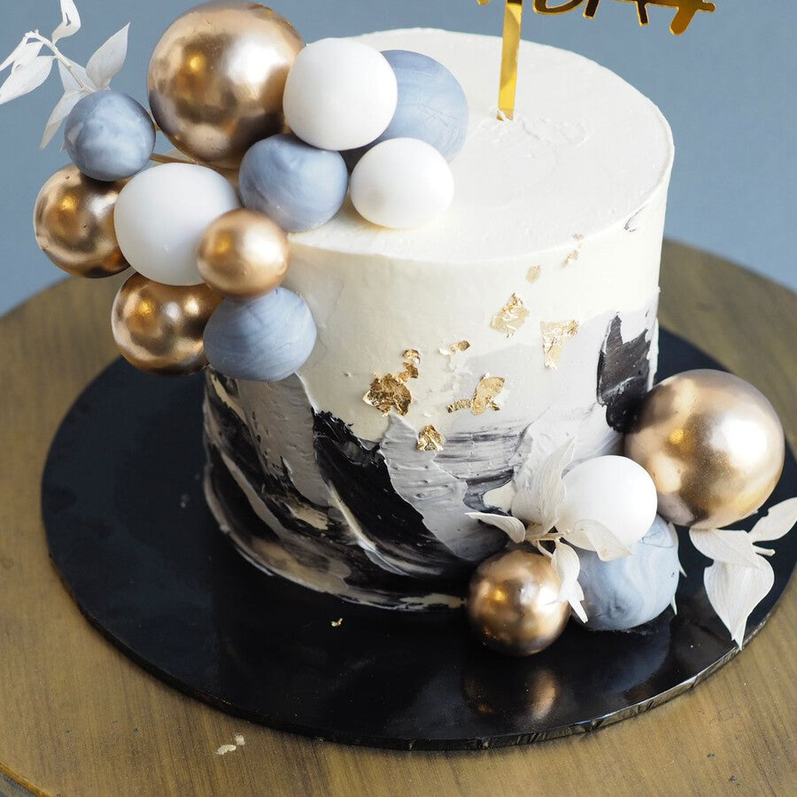 Blake Cake | Classic Modern Design