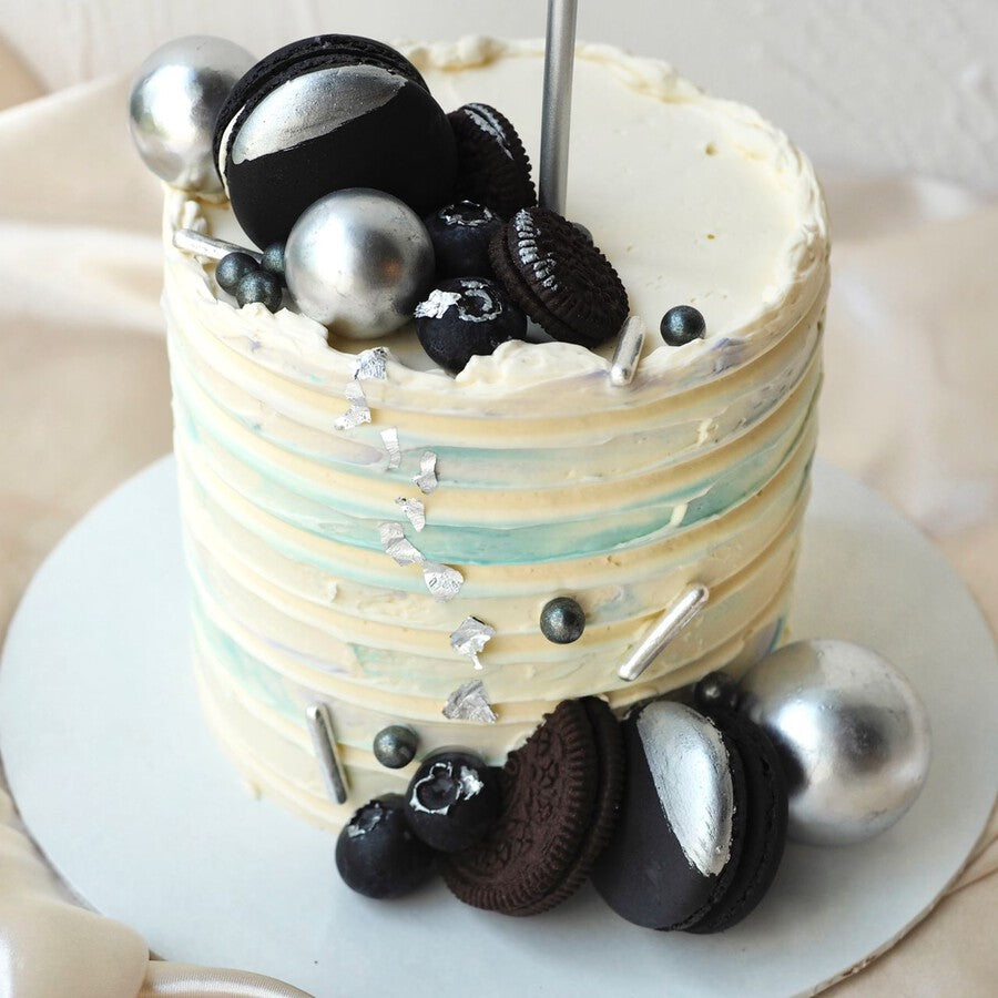 Finn Cake | Blue Macaroon Birthday Cake
