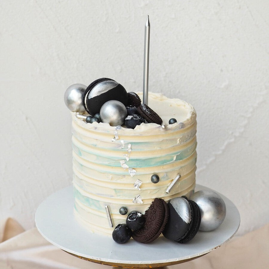Finn Cake | Blue Macaroon Birthday Cake