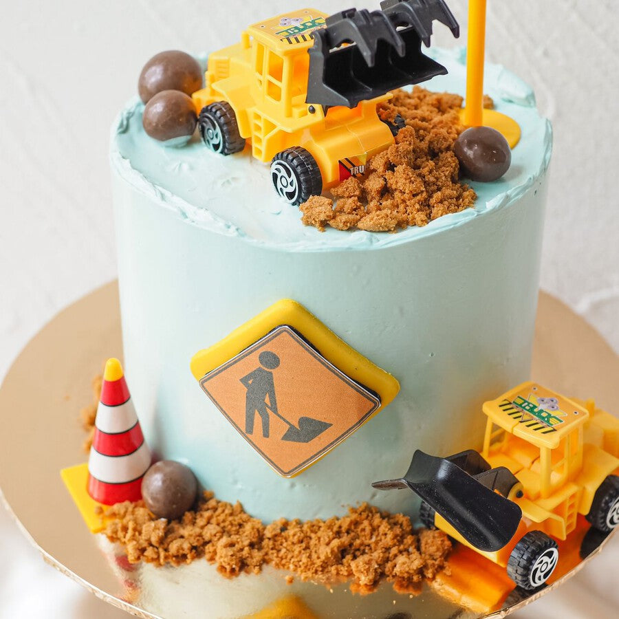 Builderbae Cake | Construction Theme Cake
