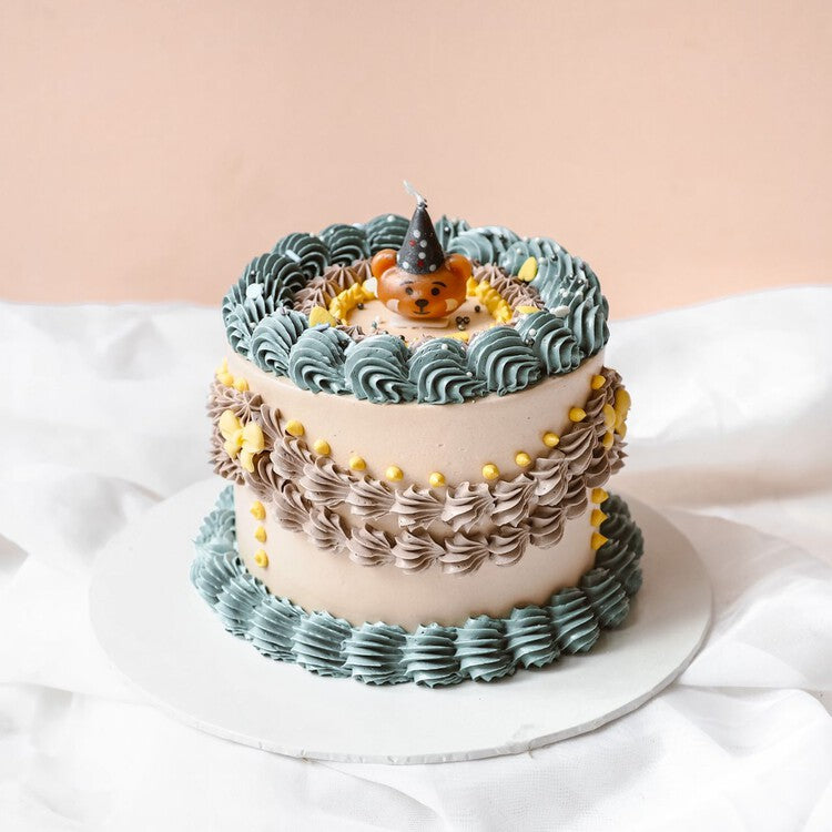 Vera Bear Cake | Vintage Birthday Cake
