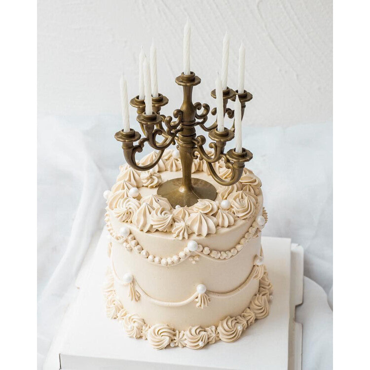 Florence Cake | Elegant Vintage Birthday Cake