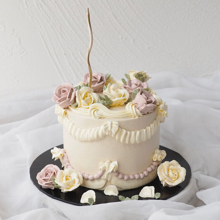 Evelyn Cake | Floral Vintage Birthday Cake