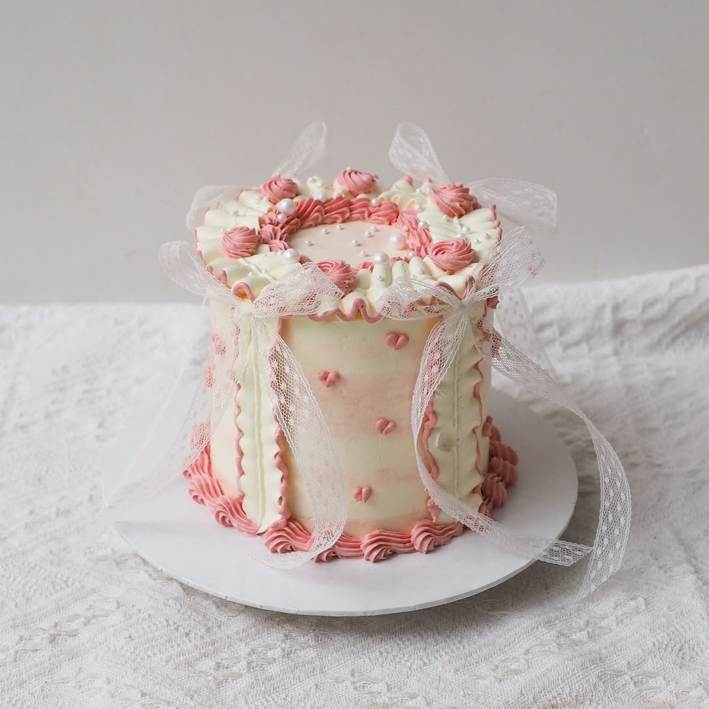 Lacey Love Piping | Ribbon Lace Piping Cake