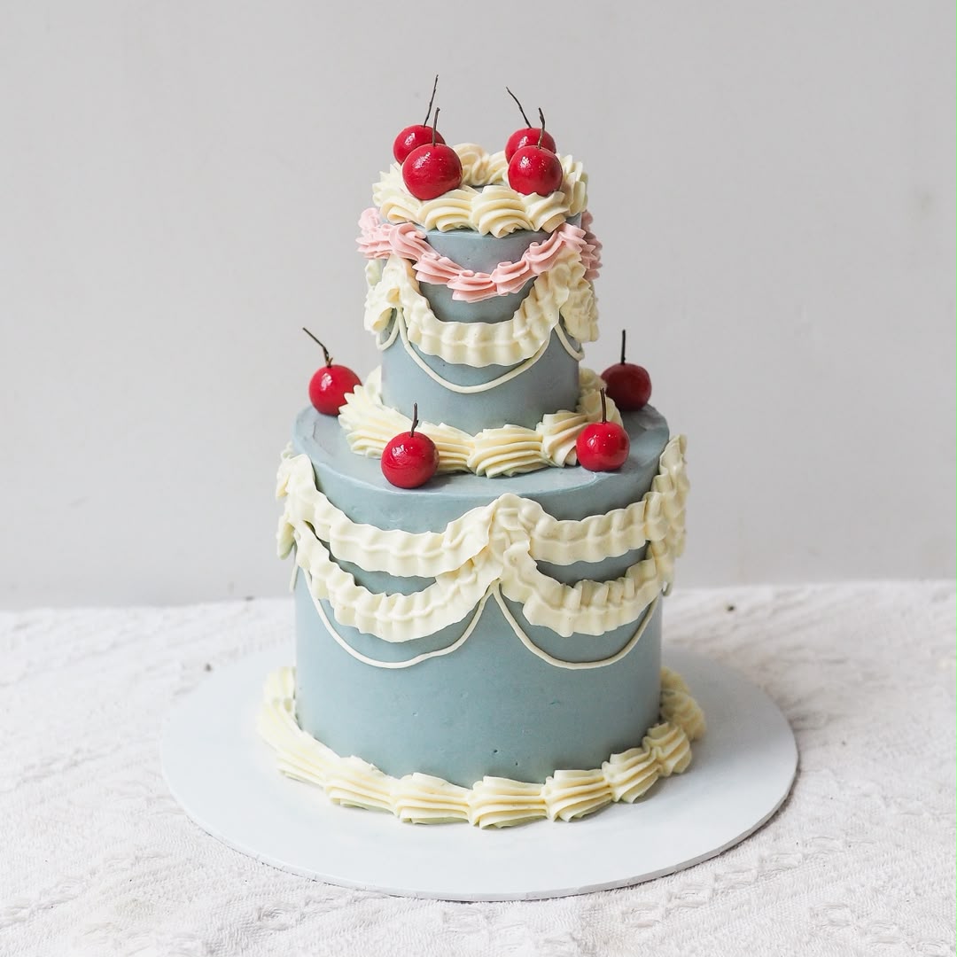 Cherry Belle Cake | Mini 2 Tier Female Vintage Cake