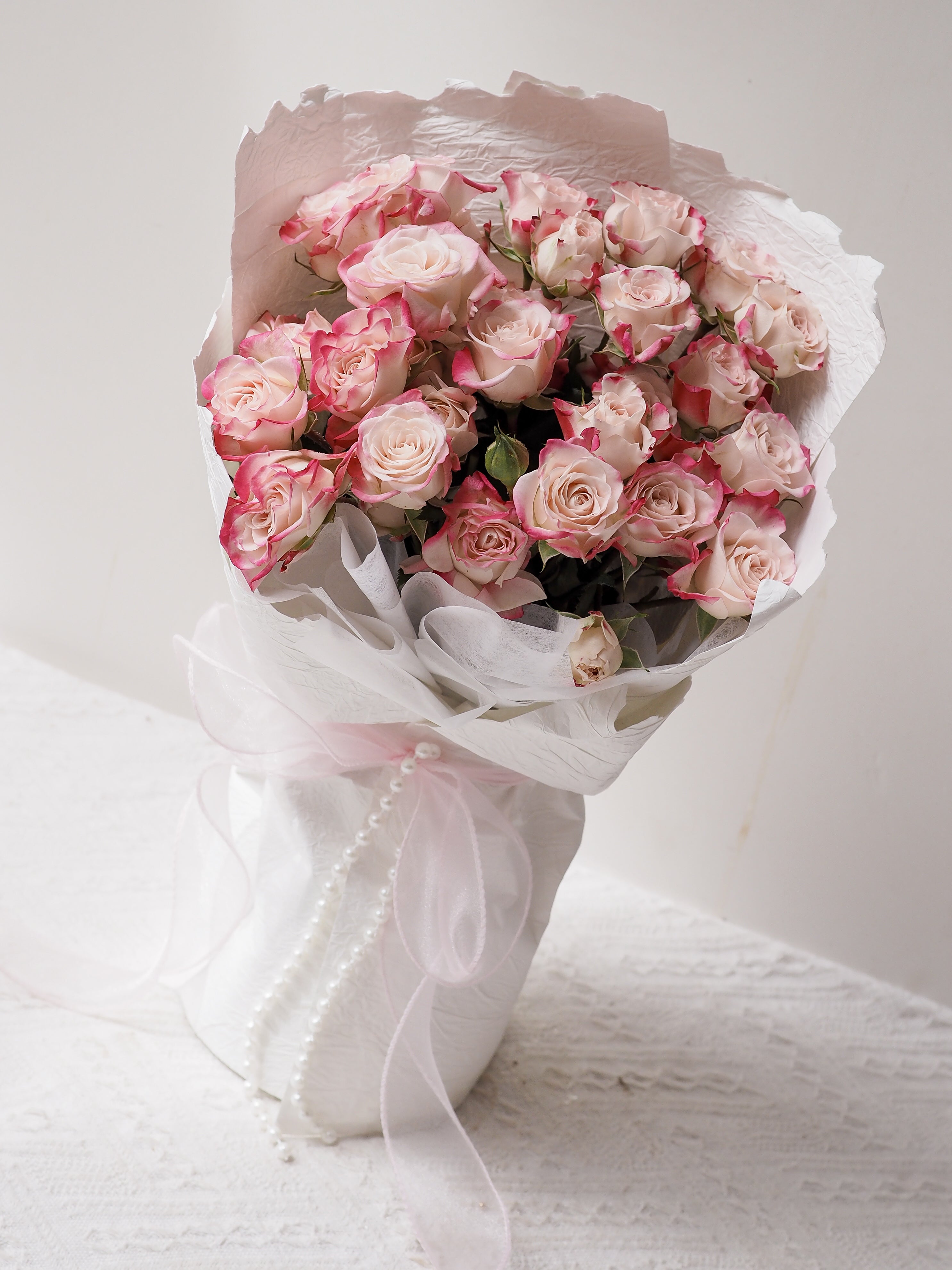 Romantic Camille | Rose Spray Bouquet