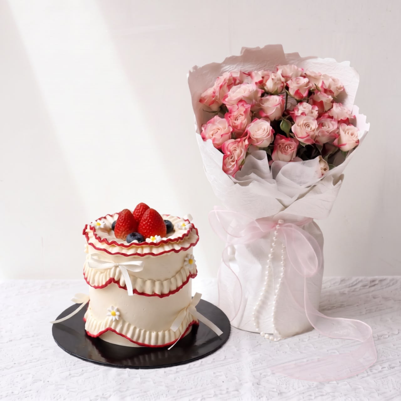 Rosy Sweetheart Set | 0.75kg Vintage Cake & Pink Rose Bouquet