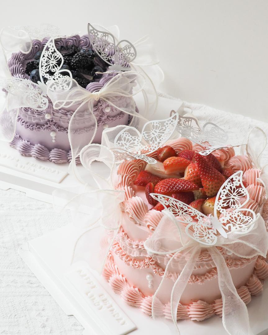 Butterfly Berry Cake | Vintage Ribbon Fruit Cake