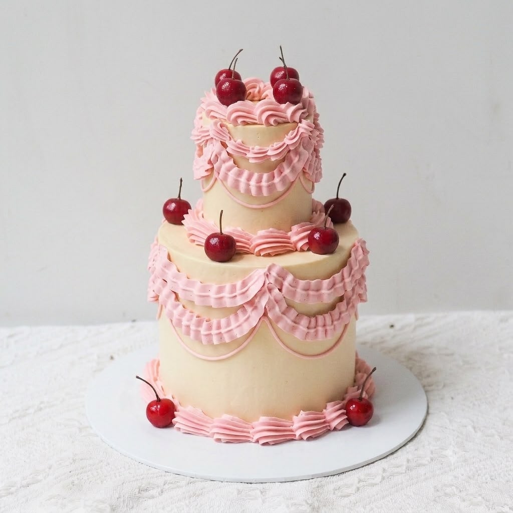 Cherry Belle Cake | Mini 2 Tier Female Vintage Cake