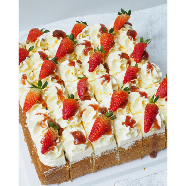 Berry Bliss Sheet Cake