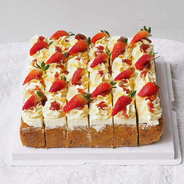 Berry Bliss Sheet Cake