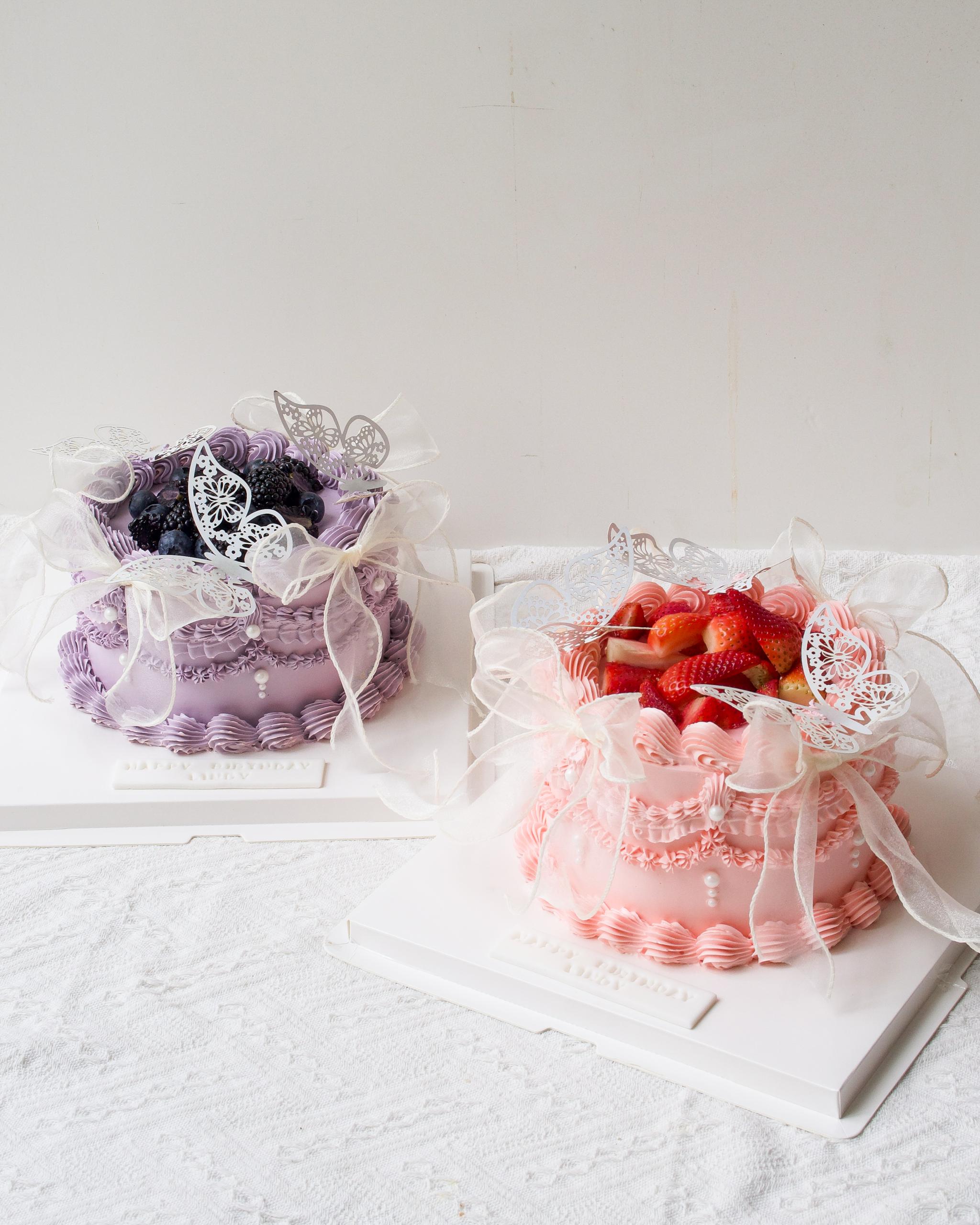 Butterfly Berry Cake | Vintage Ribbon Fruit Cake