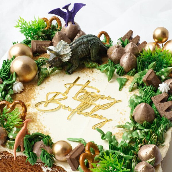 Dinosaur Kingdom | Jurassic Park Cake