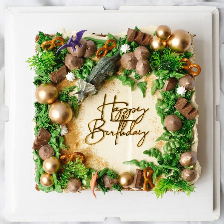 Dinosaur Kingdom | Jurassic Park Cake