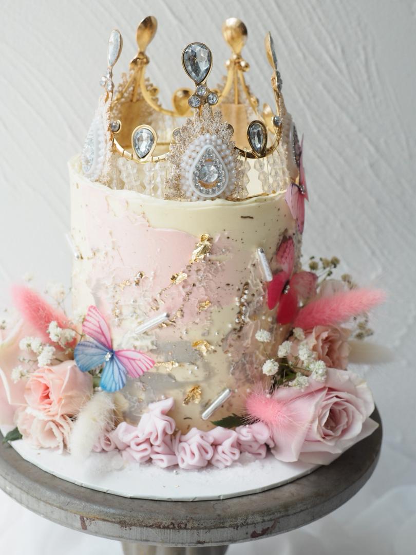 Amelia Cake | Garden Crown Birthday Cake