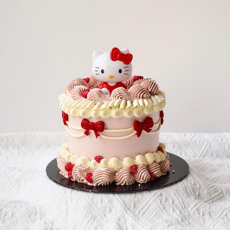 Kitty Red Ribbon Cake | Vintage Buttercream cake