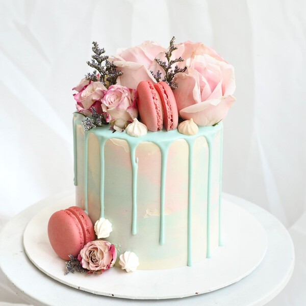 The Sweetheart Cake: A Modern Delight