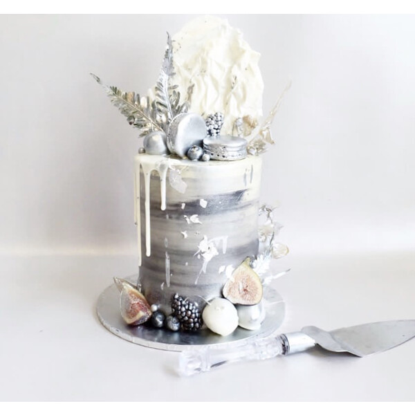 Silver Jubilee Rose cake – Creme Castle